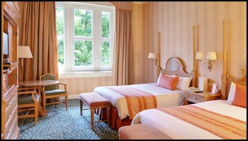Camera classica del Disneyland Hotel
