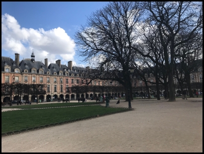 Place des Vosges nel Marais