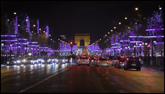 Le luminarie del 2013 sugli Champs Élysées