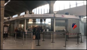 La biglietteria della stazione Aéroport CDG 1